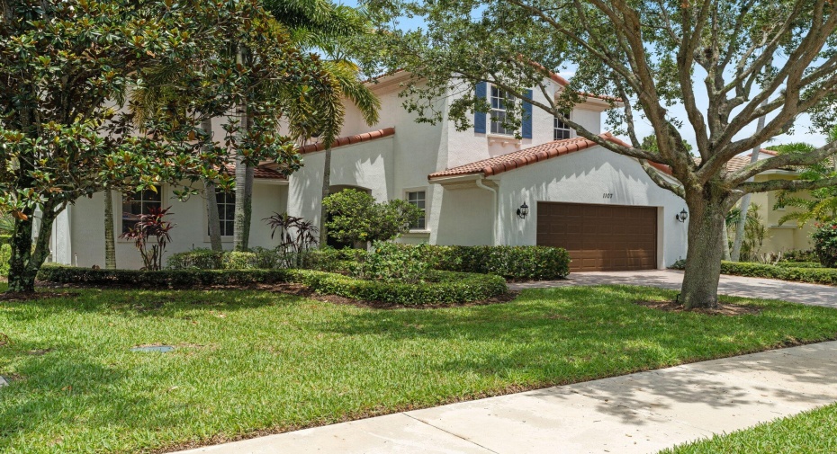 1107 Vintner Boulevard, Palm Beach Gardens, Florida 33410, 4 Bedrooms Bedrooms, ,3 BathroomsBathrooms,Single Family,For Sale,Vintner,RX-10892487