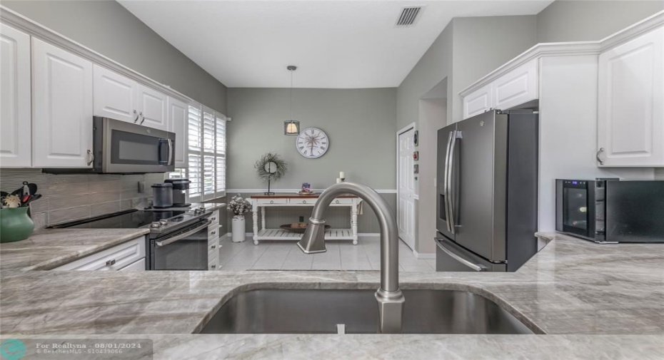 Beautiful Granite Countertops New Sink & Disposal