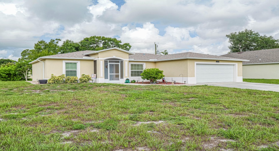 1945 Sunrise Drive, Vero Beach, Florida 32962, 3 Bedrooms Bedrooms, ,2 BathroomsBathrooms,Single Family,For Sale,Sunrise,RX-11008616