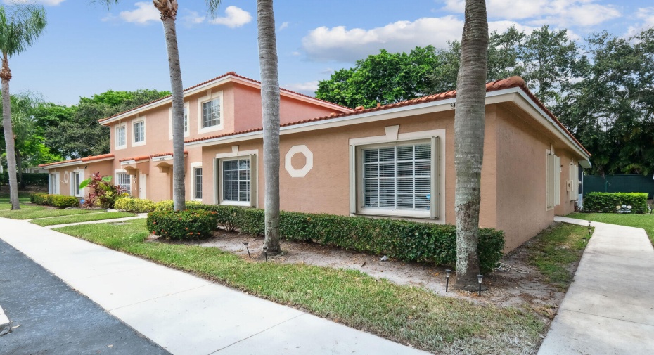 9768 W Kamena Circle, Boynton Beach, Florida 33436, 3 Bedrooms Bedrooms, ,2 BathroomsBathrooms,Townhouse,For Sale,Kamena,RX-11008684