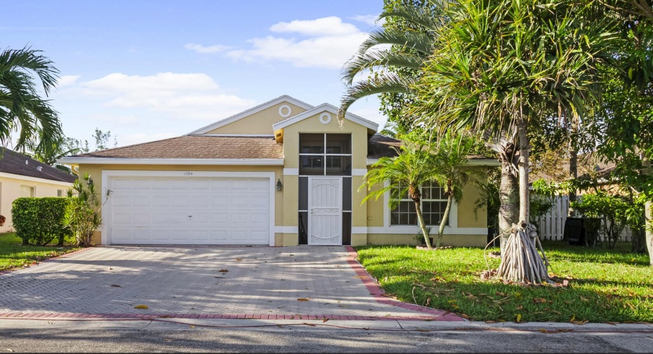 1784 Sawgrass Circle, Greenacres, Florida 33413, 3 Bedrooms Bedrooms, ,2 BathroomsBathrooms,Single Family,For Sale,Sawgrass,RX-11008745