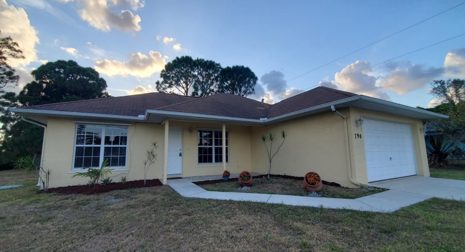 790 SW Hibiscus Street, Port Saint Lucie, Florida 34983, 3 Bedrooms Bedrooms, ,2 BathroomsBathrooms,Single Family,For Sale,Hibiscus,1,RX-11008756