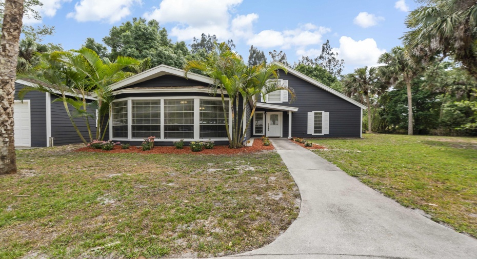 8185 25th Street, Vero Beach, Florida 32966, 3 Bedrooms Bedrooms, ,2 BathroomsBathrooms,Single Family,For Sale,25th,RX-10978146