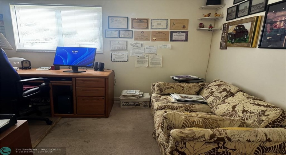 OFFICE/BEDROOM