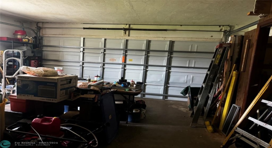 GARAGE DOOR NO OPENER