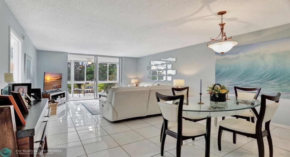 LIVING ROOM DINING ROOM