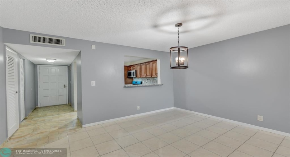 Dining Area-Entry