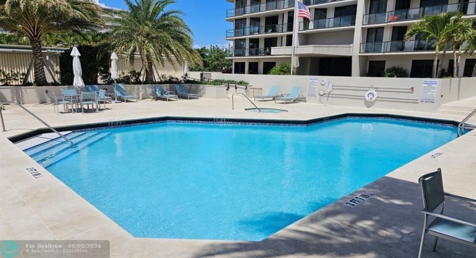 Pool & Hot Tub