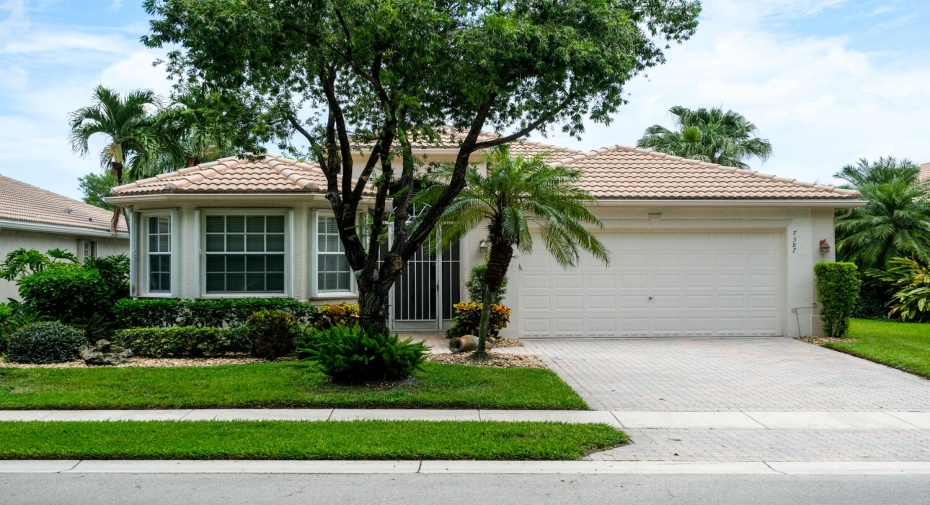 7387 Morocca Lake Drive, Delray Beach, Florida 33446, 3 Bedrooms Bedrooms, ,2 BathroomsBathrooms,Single Family,For Sale,Morocca Lake,RX-11008981