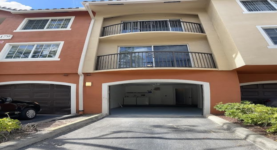 4179 N Haverhill Road Unit 608, West Palm Beach, Florida 33417, 3 Bedrooms Bedrooms, ,2 BathroomsBathrooms,Residential Lease,For Rent,Haverhill,2,RX-11008987