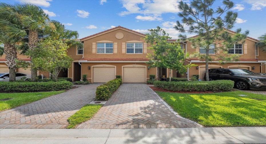 5817 Monterra Club Drive, Lake Worth, Florida 33463, 3 Bedrooms Bedrooms, ,2 BathroomsBathrooms,Townhouse,For Sale,Monterra Club,RX-11009028