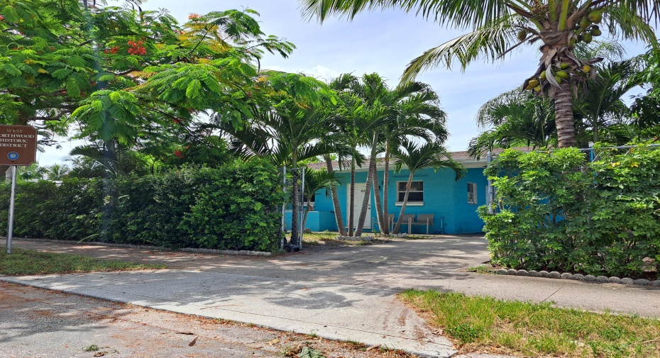 710 36th Street, West Palm Beach, Florida 33407, 2 Bedrooms Bedrooms, ,1 BathroomBathrooms,Single Family,For Sale,36th,RX-11002694