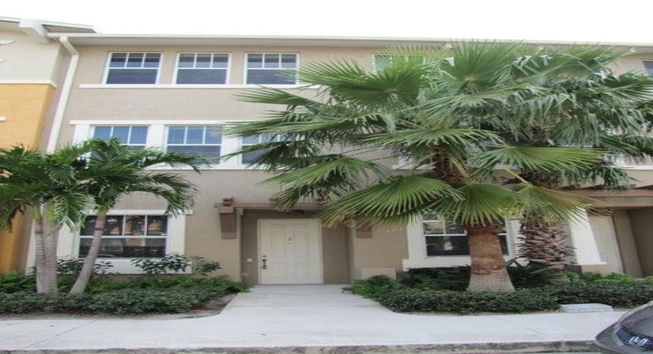 870 Marina Del Ray Lane Unit Unit 2, West Palm Beach, Florida 33401, 3 Bedrooms Bedrooms, ,2 BathroomsBathrooms,Residential Lease,For Rent,Marina Del Ray,3,RX-11009088