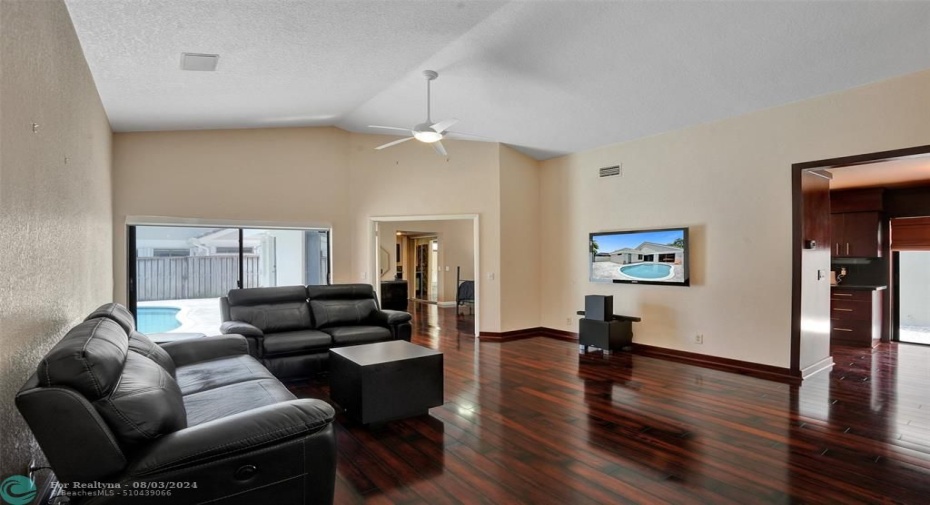 Open Concept Living/Dining Room