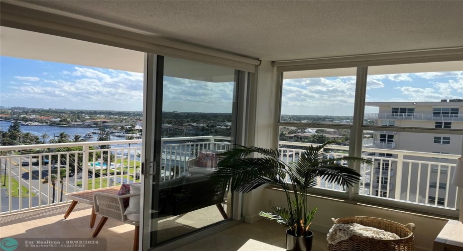 Corner window and slider in living area