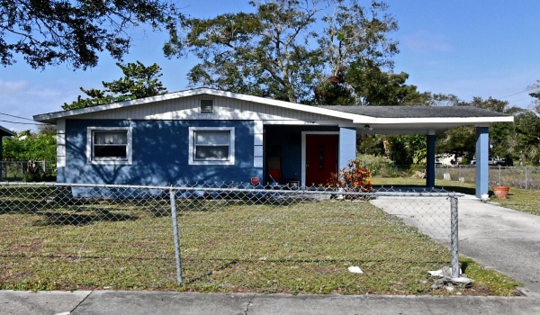 2906 Ave B, Fort Pierce, Florida 34947, 4 Bedrooms Bedrooms, ,2 BathroomsBathrooms,Single Family,For Sale,Ave B,RX-10899998