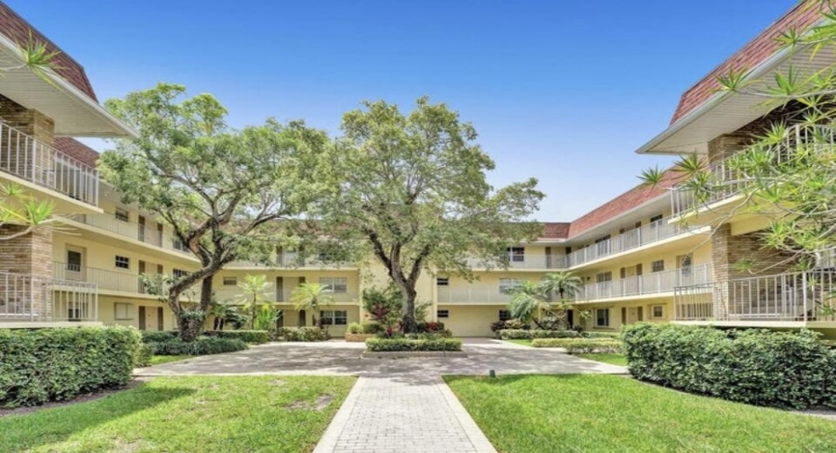 5510 Tamberlane Circle Unit 247, Palm Beach Gardens, Florida 33418, 1 Bedroom Bedrooms, ,1 BathroomBathrooms,Condominium,For Sale,Tamberlane,2,RX-11008262