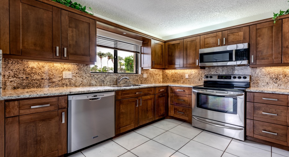 7563 Glendevon Lane Unit 1301, Delray Beach, Florida 33446, 2 Bedrooms Bedrooms, ,2 BathroomsBathrooms,Condominium,For Sale,Glendevon,1,RX-11009420