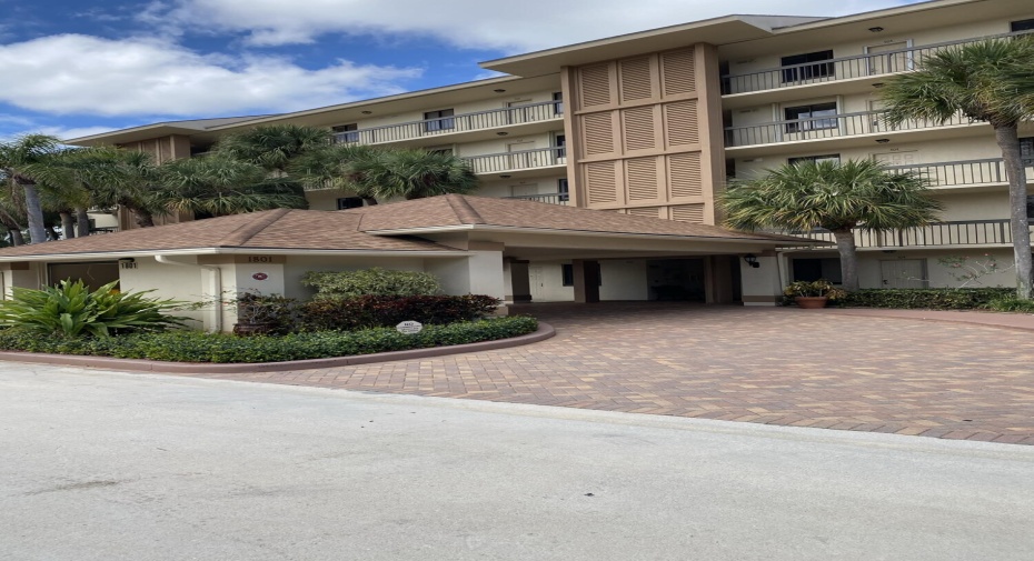 1801 Marina Isle Way Unit 206, Jupiter, Florida 33477, 2 Bedrooms Bedrooms, ,2 BathroomsBathrooms,Residential Lease,For Rent,Marina Isle Way,2,RX-11009430