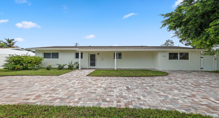 1198 SW 3rd Street, Boca Raton, Florida 33486, 3 Bedrooms Bedrooms, ,2 BathroomsBathrooms,Residential Lease,For Rent,3rd,RX-11009581