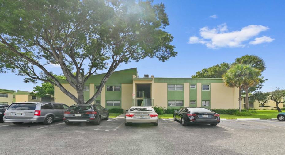 4277 NW 89th Avenue Unit 104, Coral Springs, Florida 33065, 2 Bedrooms Bedrooms, ,2 BathroomsBathrooms,Condominium,For Sale,89th,1,RX-11009599