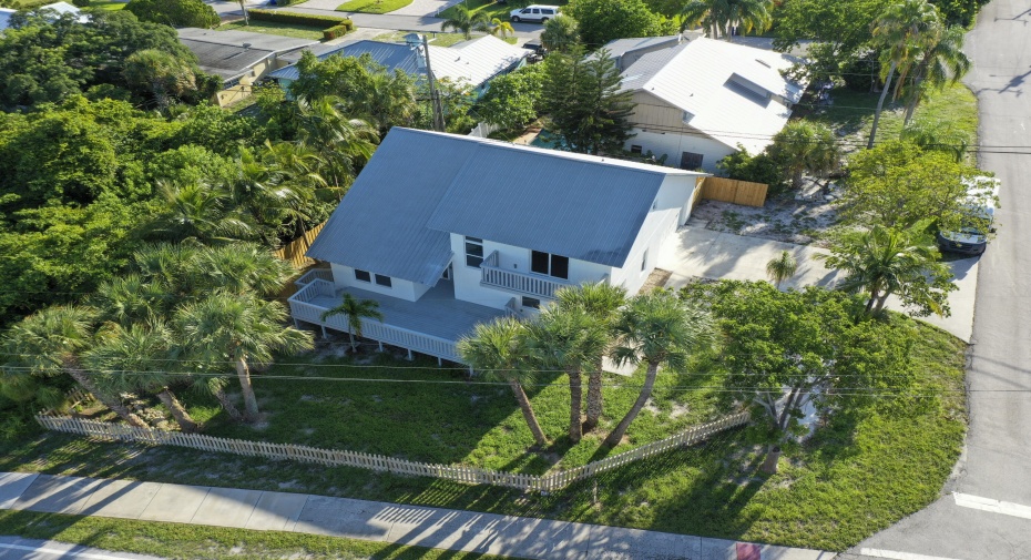 1392 NE Zelda Terrace, Jensen Beach, Florida 34957, 4 Bedrooms Bedrooms, ,2 BathroomsBathrooms,Single Family,For Sale,Zelda,RX-10900148