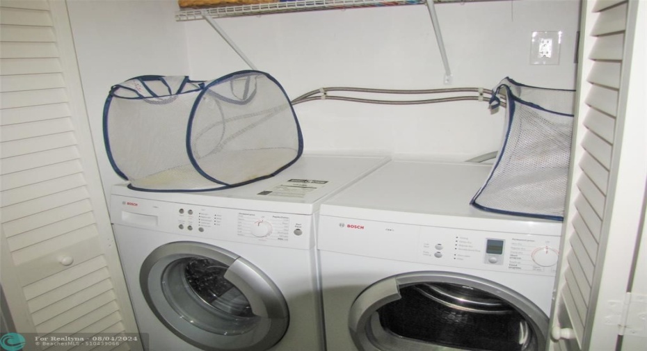 IN UNIT WASHER & DRYER