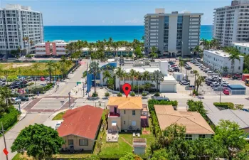 Showing proximity to the Beach and Community Center