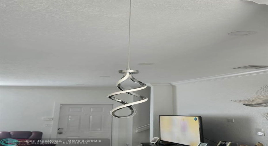 Upgraded light fixtures