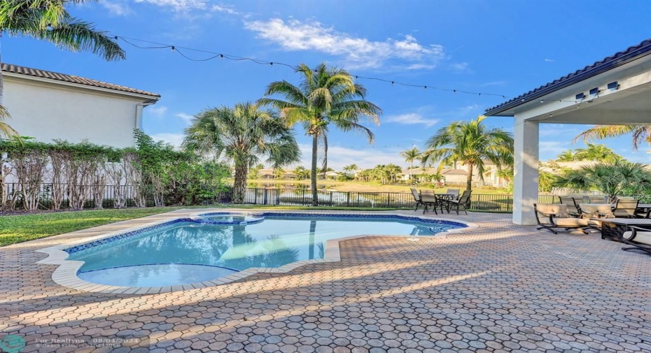 Pool/Backyard