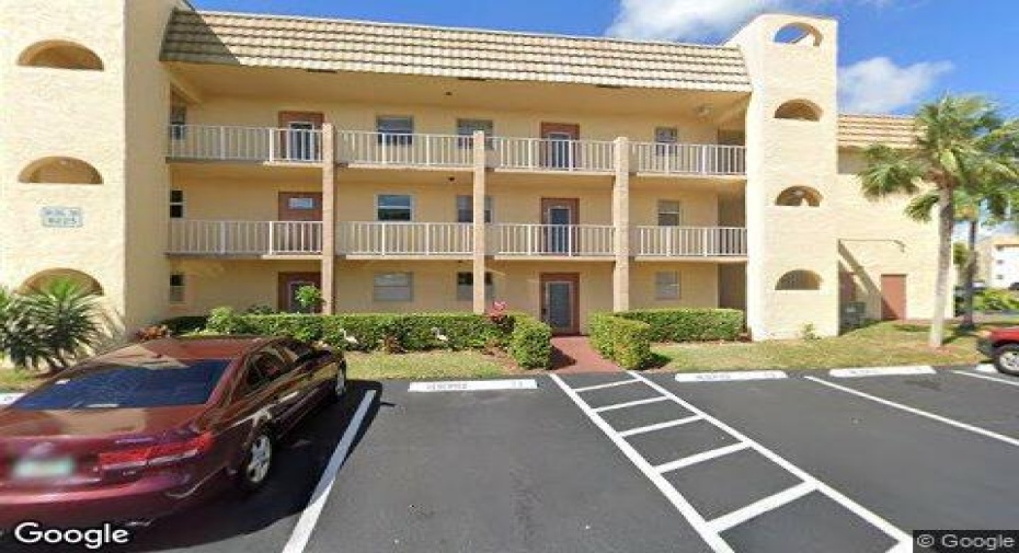 8225 Sunrise Lakes Boulevard Unit 110, Sunrise, Florida 33322, 2 Bedrooms Bedrooms, ,2 BathroomsBathrooms,Condominium,For Sale,Sunrise Lakes,1,RX-11009651