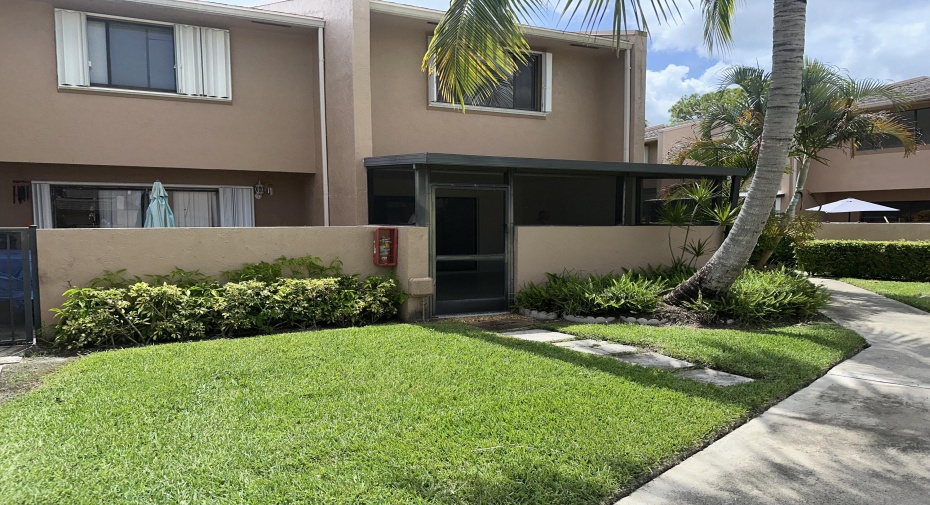 139 Sparrow Drive Unit 5a, Royal Palm Beach, Florida 33411, 3 Bedrooms Bedrooms, ,2 BathroomsBathrooms,Residential Lease,For Rent,Sparrow,RX-11009754