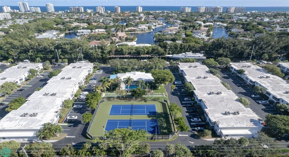 3 Clubhouses with pools,tennis