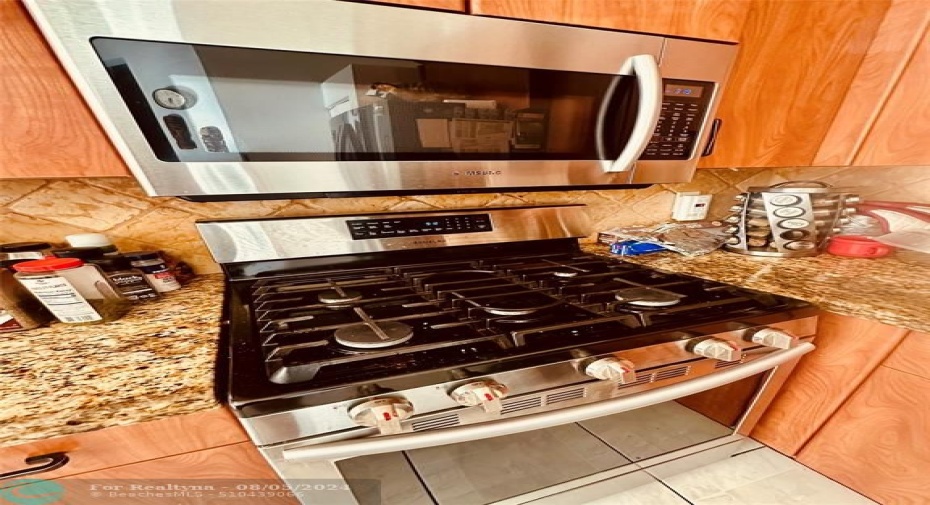 Samsung Microwave and Gas Range