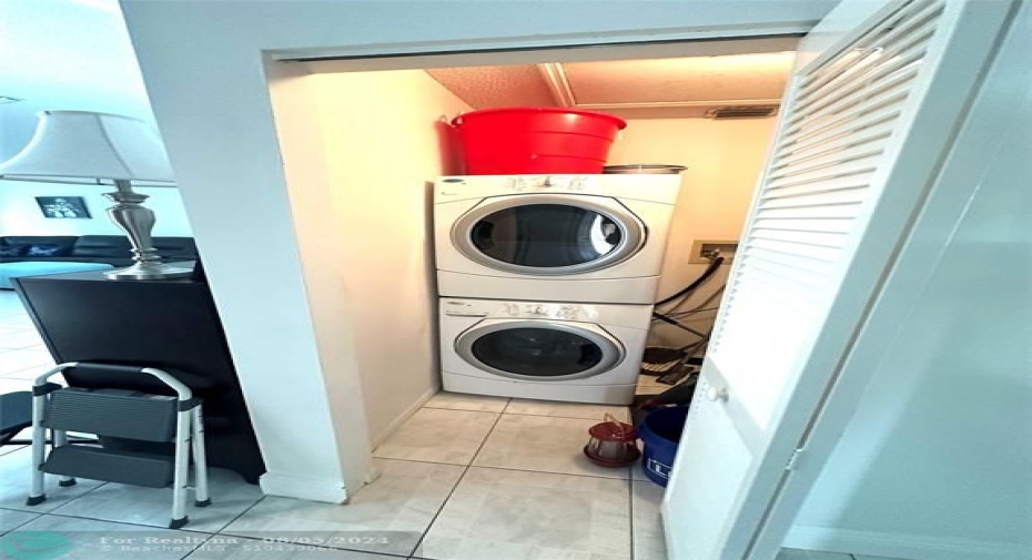 Whirlpool Washer/Dryer