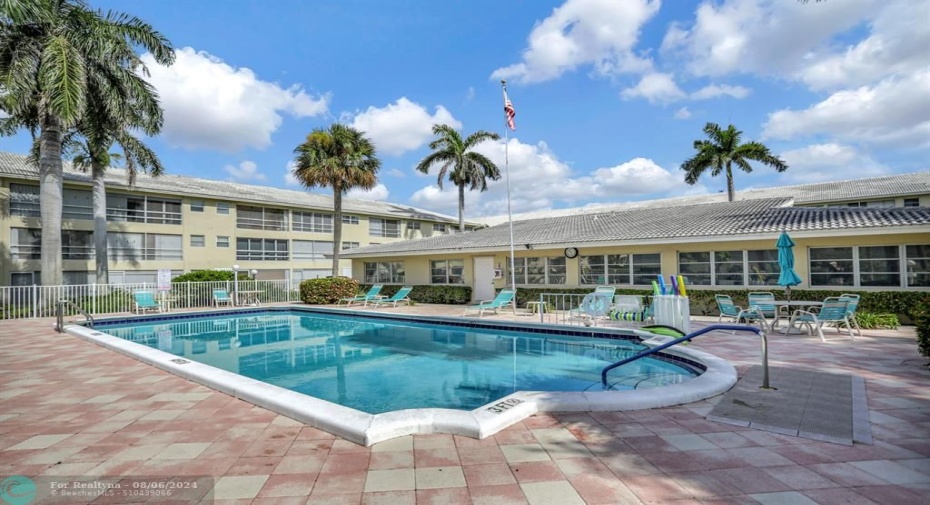 POOL AND CLUBHOUSE