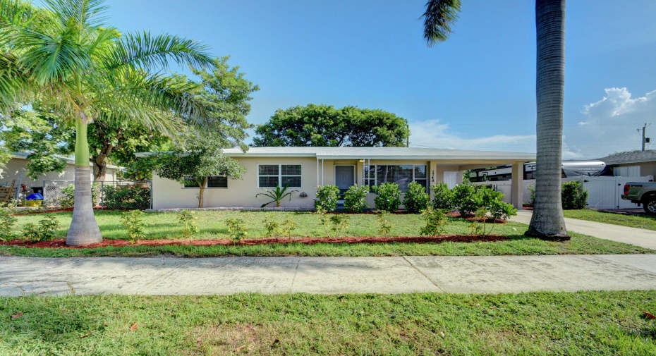 1749 15th Avenue, Lake Worth Beach, Florida 33460, 4 Bedrooms Bedrooms, ,2 BathroomsBathrooms,Residential Lease,For Rent,15th,1,RX-11009847