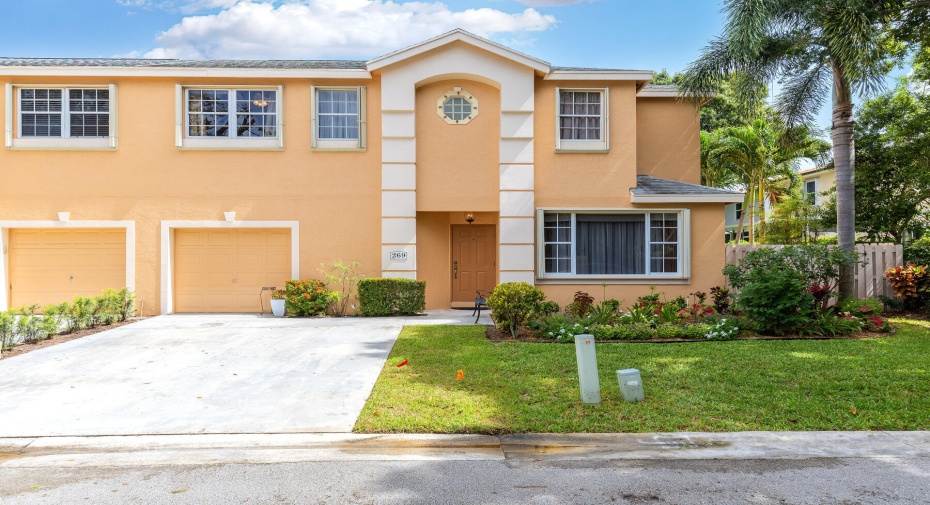 269 Laurel Oaks Way, Jupiter, Florida 33458, 3 Bedrooms Bedrooms, ,2 BathroomsBathrooms,Townhouse,For Sale,Laurel Oaks,RX-11009852