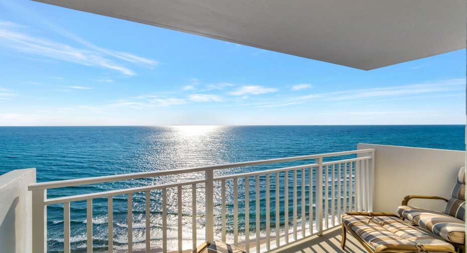 4505 S Ocean Boulevard Unit 907, Highland Beach, Florida 33487, 2 Bedrooms Bedrooms, ,2 BathroomsBathrooms,Condominium,For Sale,Ocean,9,RX-10968390