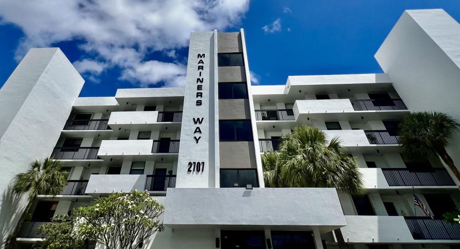 2707 NE 14th St Causeway Unit 306, Pompano Beach, Florida 33062, 2 Bedrooms Bedrooms, ,2 BathroomsBathrooms,Condominium,For Sale,14th St,3,RX-10984485