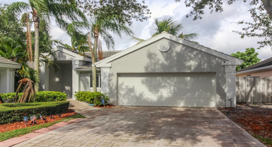 30 Governors Court, Palm Beach Gardens, Florida 33418, 3 Bedrooms Bedrooms, ,2 BathroomsBathrooms,Single Family,For Sale,Governors,RX-11010051