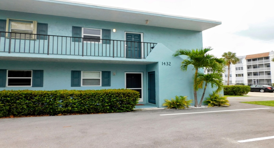 1432 S Lakeside Drive Unit 7, Lake Worth Beach, Florida 33460, 2 Bedrooms Bedrooms, ,2 BathroomsBathrooms,Residential Lease,For Rent,Lakeside,2,RX-11010061