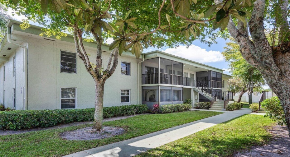 7511 S Oriole Boulevard Unit 203, Delray Beach, Florida 33446, 2 Bedrooms Bedrooms, ,2 BathroomsBathrooms,Condominium,For Sale,Oriole,2,RX-10981855