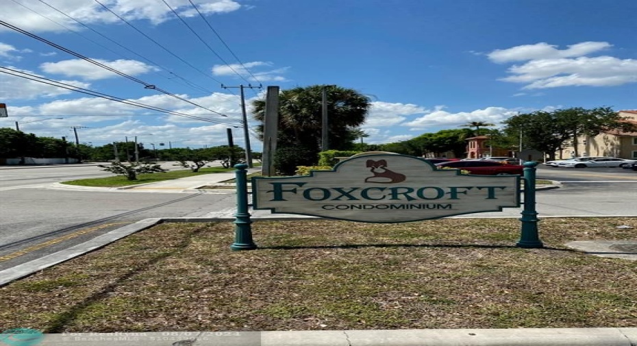 FOXCROFT ENTRANCE SIGN