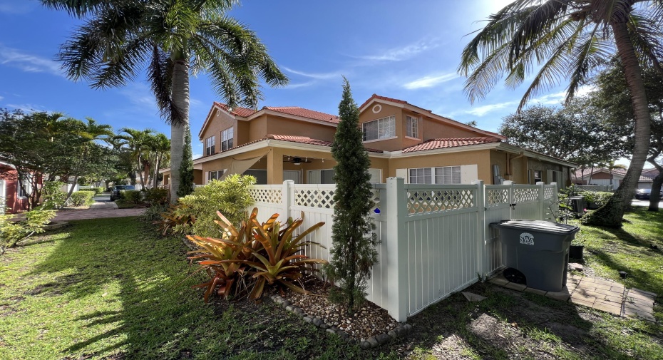 5542 Boynton Gardens Drive, Boynton Beach, Florida 33437, 3 Bedrooms Bedrooms, ,2 BathroomsBathrooms,Residential Lease,For Rent,Boynton Gardens,1,RX-11010345