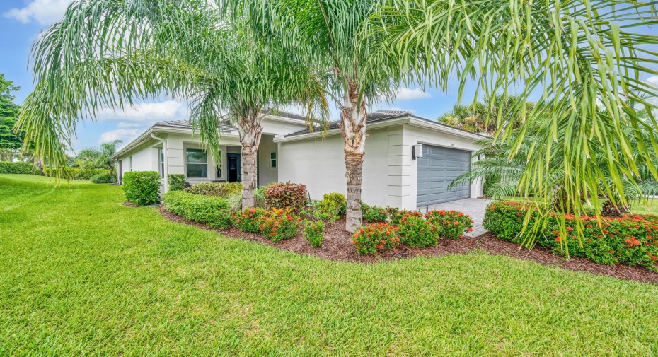 11650 SW Golden Falls Lane, Port Saint Lucie, Florida 34987, 3 Bedrooms Bedrooms, ,2 BathroomsBathrooms,Single Family,For Sale,Golden Falls,RX-11010500