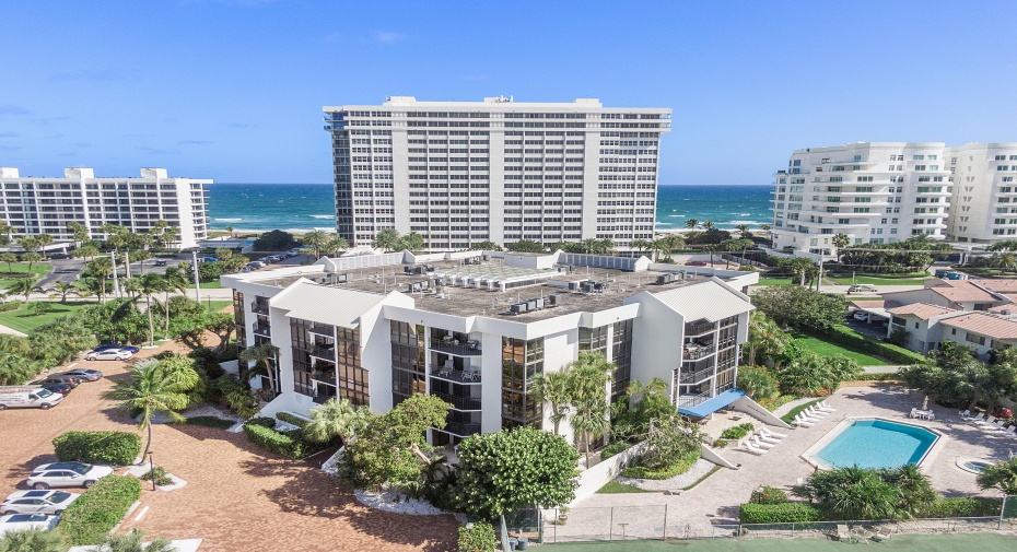 1901 S Ocean Boulevard Unit 402, Boca Raton, Florida 33432, 2 Bedrooms Bedrooms, ,2 BathroomsBathrooms,Condominium,For Sale,Ocean,4,RX-11010552