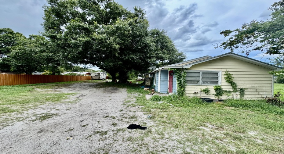 4594 Edwards Road, Fort Pierce, Florida 34981, 2 Bedrooms Bedrooms, ,1 BathroomBathrooms,Single Family,For Sale,Edwards,RX-10999640