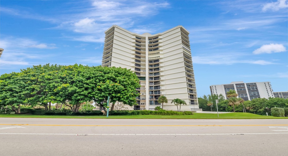 4545 N Ocean Boulevard Unit 14c, Boca Raton, Florida 33431, 2 Bedrooms Bedrooms, ,2 BathroomsBathrooms,Condominium,For Sale,Ocean,14,RX-11010576