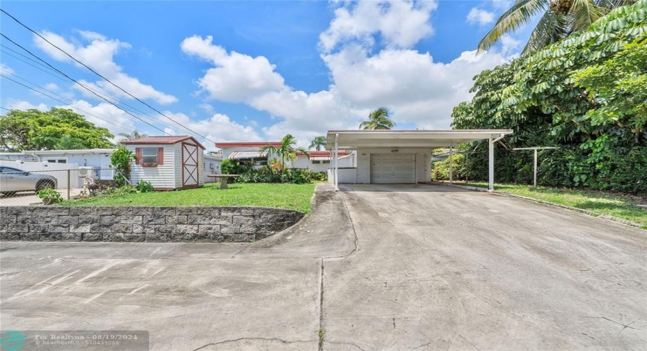 property elevated - perfect for anti-flooding